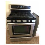 Whirlpool Stand Alone 5 Burner Gas Cooktop And Convection Oven