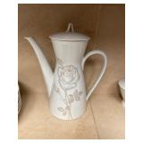 Rosenthal Germany Classic Rose 32 Pieces China Set