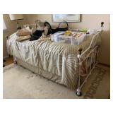 Day Bed with Trundle