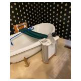 Bath lift for disabled, transfer people in/out of bath w/handset controls Britain