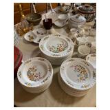 Aynsley Fine English Bone China Cottage Garden Set