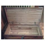 GORGEOUS ANTIQUE CEDAR CHEST... GREAT BUY!