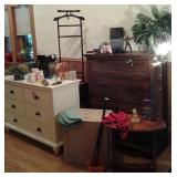KEEP CHECKING... WE ARE ADDING MORE PICTURES. SO MANY GREAT ITEMS!