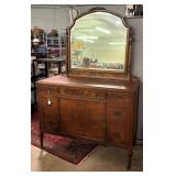 Depression Dresser w/mirro