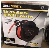 Retractable hose reel