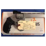 1taurus Tracker Stainless .357mag 7 shot Revolver