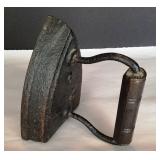 Antique Cast Iron "Sadd" Iron