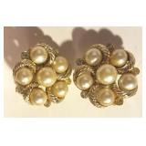 Nice Costume Clip-On Earrings