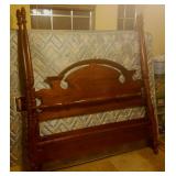 Nice Queen Size Mahogany Bed