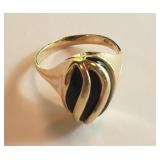 14 K Yellow Gold & Onyx Ring