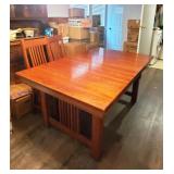 Gorgeous Med. Oak Dining Table, 8 Chairs & 2 Leaves