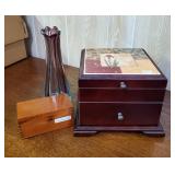 Lot of Boxes / Murano Glass Vase