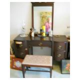 Duncan Phyfe Mahogany Vanity