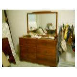 6-Drawer Dresser