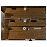 display cases w/clear lids