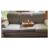 couch w/matching chairs