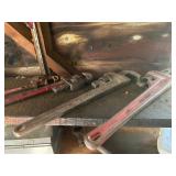 Rigid pipe wrenches