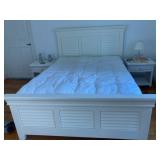**cottage queen bed w/mattress set