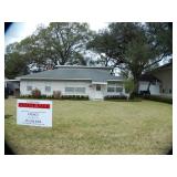 Interesting house in South Tampa with great accessories and furniture by Legacy Estate Soltions