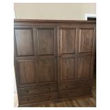 XL WARDROBE
