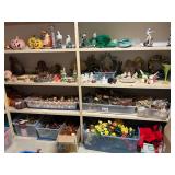 MASSIVE AMOUNT OF HOLIDAY ITEMS