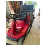 RIDING MOWER WITH ATTACHED BAGGER