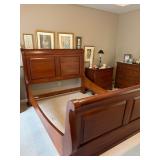 QUEEN SIZE SLEIGH BED