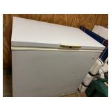 CHEST FREEZER