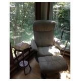 Stressless Mayfair Leather chair with ottoman