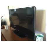 39" LCD flat screen tv. 2 yrs old