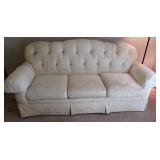 Ends Monday October 26th at 7pm in North Columbus. PRESENTED BY LNJ Auctions, Jeff and Laura!