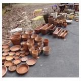 Lots of flower pots!