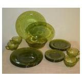 Depression glass dishware set of 4