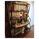 This has matching end table, coffee table, dinette table and sofa table