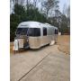 pristine condition 2012 Airstream International Serenity