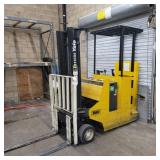 (9-15) Savemart Madera ONLINE Auction. ENDS Wed 7pm. Yale Forklift, Vertical Baler, Fixtures. 