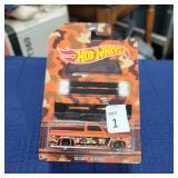 (1-22) Online Die Cast Auction. Over 100 Lots. Ends Sat 430p. We Ship