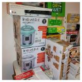(3-26) HUGE Hoarder Estate Sale in Fresno! Hoarder Sale Part 2: Reloaded! Sat & Sun 11am