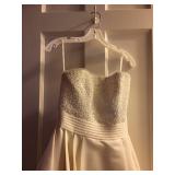 Prono Vias Wedding Dress Size US6