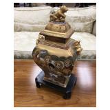 Japanese Satsuma Period Thousand Faces Vase