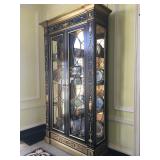 Lighted Vitrine 