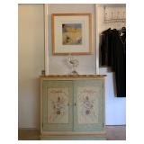 Domain Cabinet with Flower and Bow