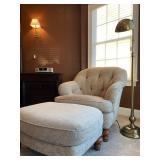 Tufted Back Armchair with Ottoman