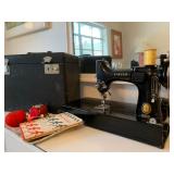 Signer Featherweight Sewing Machine