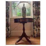 Heldense Exclusive Leather Top Stand