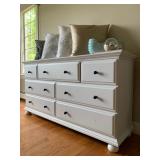 7 Drawer Dresser in White