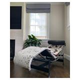 France & Son Reproduction of perhaps one of the most iconic Bauhaus designs, the LC4 Chaise. Origina