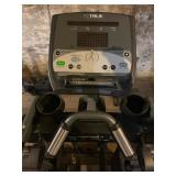 45. TRUE Eliptical, 31 x 40 x 62