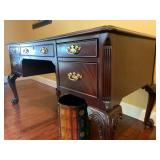 Heckman for Howard Miller Leather Top Mahogany Desk 