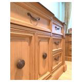 Stanley Three Piece Bedroom Set 